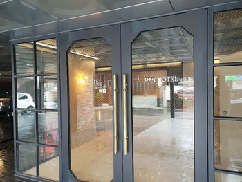 Brown Dot Hotel Osan